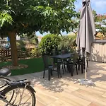 Βίλα L'oasis De La Paree